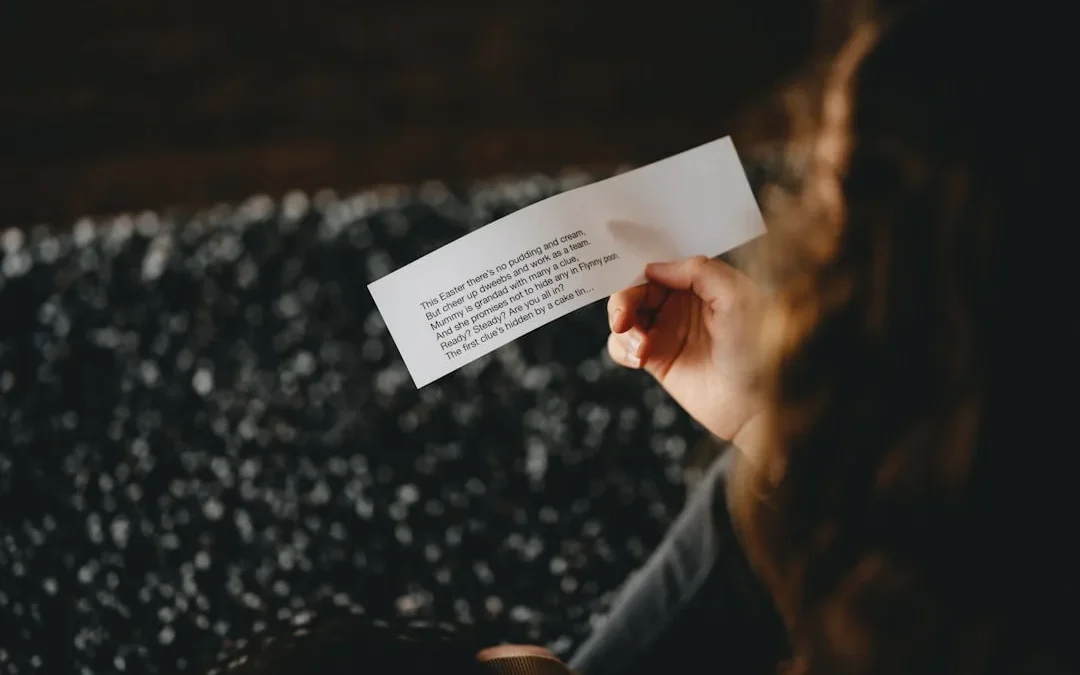 person considering the tone of a one-letter text reply