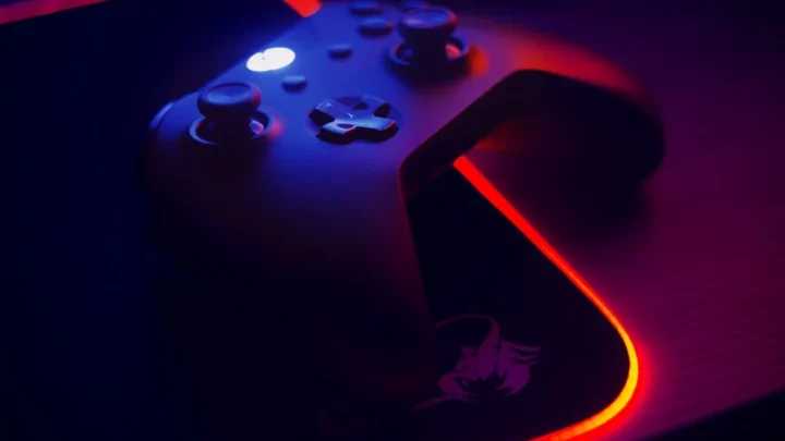 black xbox one game controller